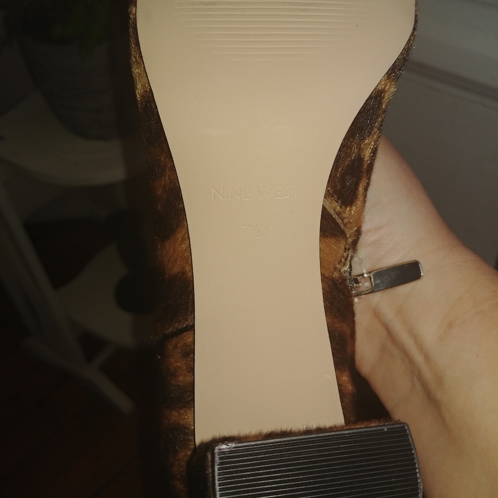 NEW NINE WEST BOOTIE SIZE 7 1/2 - Picture 5 of 6